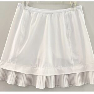 Elegant White Pleated Women's Skirt
